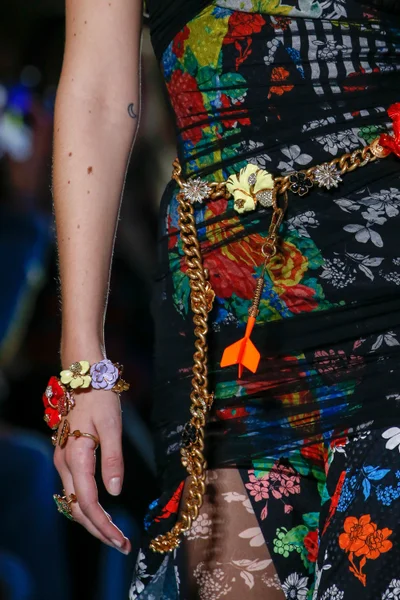 Look 117